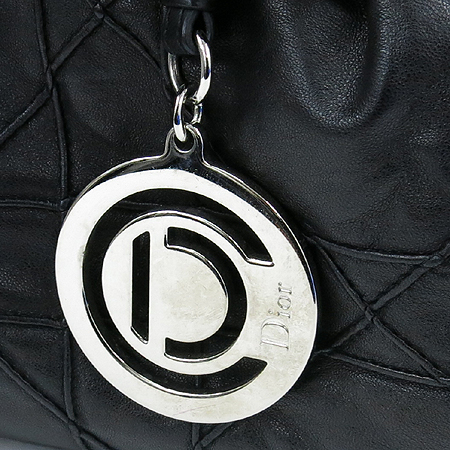 Dior(ũ����î���) M0104PGCA M900 ����Ų ���� ��� ��Ʈ�� ������ ����ΰ� ü�� ����� �̹���5 - ���̺��� �߰���ǰ