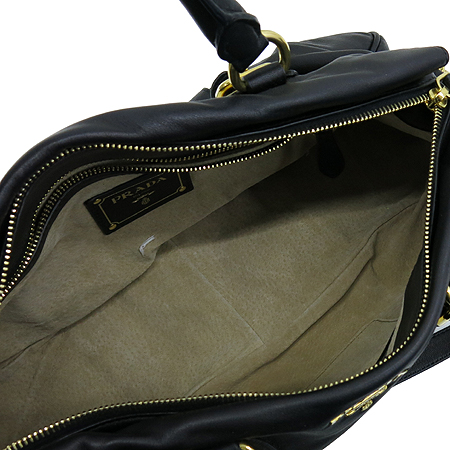 Prada(�����) BN1904 SOFT CALF(����Ʈ ī��) ���� ���� ��Ʈ�� + �����Ʈ�� �̹���7 - ���̺��� �߰���ǰ