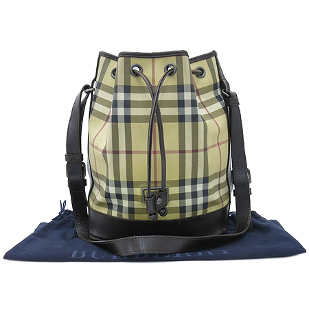 ������  �����