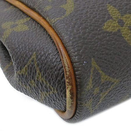 Louis Vuitton(���̺���) M95567 ���׷� ĵ���� ����Ŭ��ġ ü�� 2WAY [�б�������] �̹���4 - ���̺��� �߰���ǰ