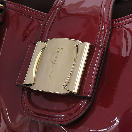 Ferragamo(��󰡸�) 21 C035 ���̴�Ʈ ���� ����ΰ� ��Ʈ�� [�λ꼾�Һ���] �̹���4 - ���̺��� �߰���ǰ