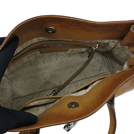 MICHAELKORS(����Ŭ�ھ) ����� �׶��̼� �ع��� 2WAY �̹���6 - ���̺��� �߰���ǰ