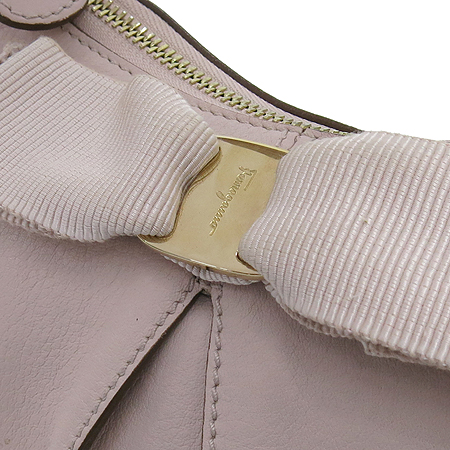 Ferragamo(��󰡸�) 21 B505 ����Ʈ��ũ ���� ���� �ٶ� ������� ȣ�� ����� �̹���4 - ���̺��� �߰���ǰ