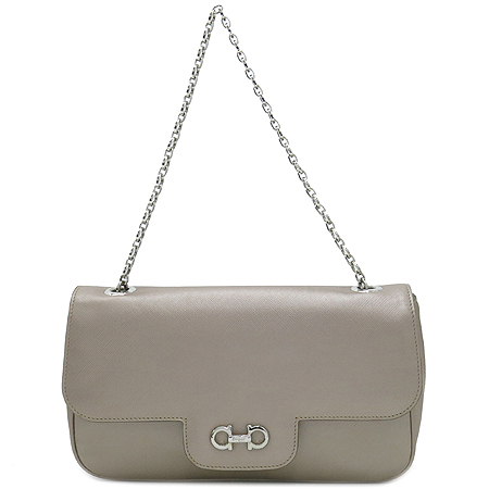 Ferragamo(��󰡸�) 21 B723 ���ǾƳ� ����Ż�� ���� ��ġ�Ϸΰ� ��� ü�� �簢 ����� �̹���2 - ���̺��� �߰���ǰ