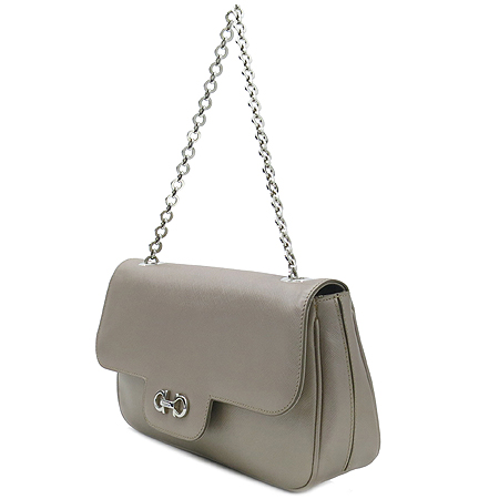 Ferragamo(��󰡸�) 21 B723 ���ǾƳ� ����Ż�� ���� ��ġ�Ϸΰ� ��� ü�� �簢 ����� �̹���3 - ���̺��� �߰���ǰ