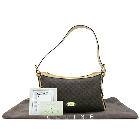 ������  �����