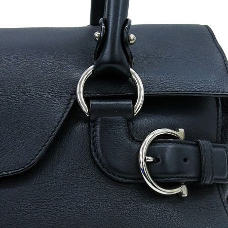 Ferragamo(��󰡸�) 21 4862 ���� ���� ���� ��ġ�� ��� ��Ʈ�� �̹���3 - ���̺��� �߰���ǰ