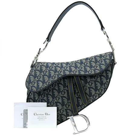 ���  �����