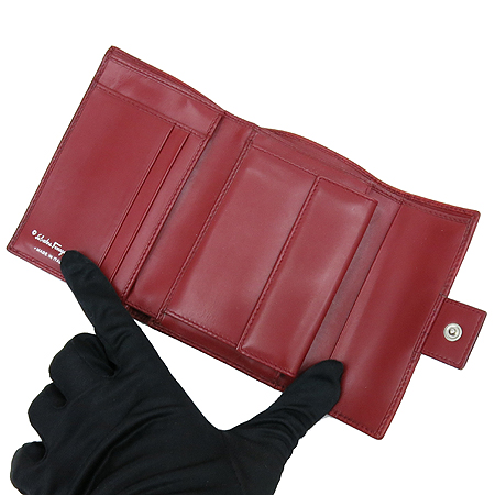 Ferragamo(��󰡸�) 22 1846 ���� ��ġ�� �ΰ� ������ �̹���3 - ���̺��� �߰���ǰ