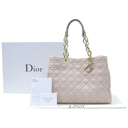 ���  �����