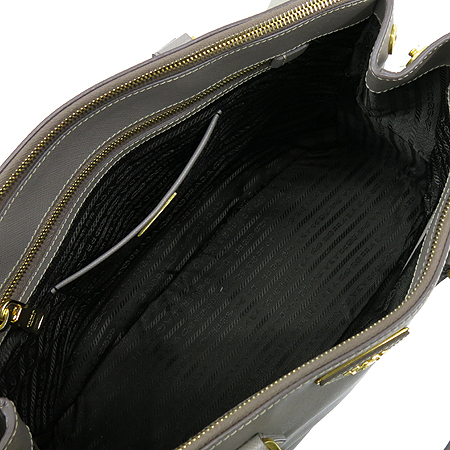 Prada(�����) BN1786 SAFFIANO LUX ARGILLA ���ǾƳ� ���� �׷��� ����ΰ� ��Ʈ�� �̹���6 - ���̺��� �߰���ǰ