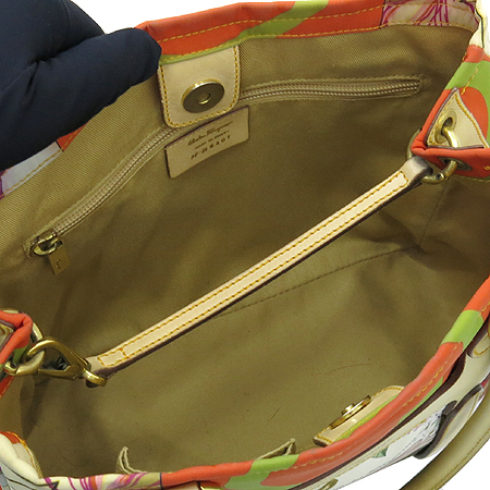 Ferragamo(��󰡸�) 21 6407 ��Ƽ ���� �к긯 ������ ���� ����� �̹���6 - ���̺��� �߰���ǰ