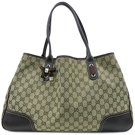 ����  �����