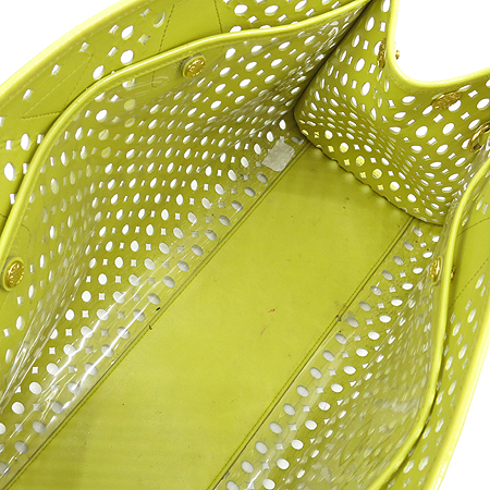 Prada(�����) BN2294 SAFFIANO VERNIC BLANCO ���ǾƳ� ������ ���ο� ���� ����ΰ� ��Ʈ�� �̹���7 - ���̺��� �߰���ǰ