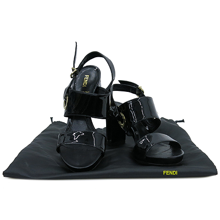 ���  ����