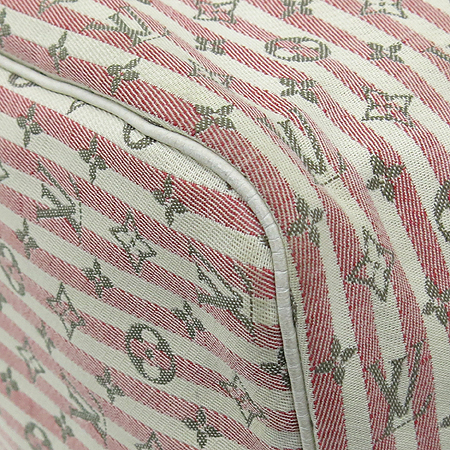 Louis Vuitton(���̺���) M95501 �̴ϸ� ũ�ο��� ���ǵ� ��Ʈ�� �̹���6 - ���̺��� �߰���ǰ