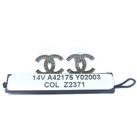 ����  �Ͱ���