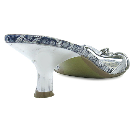 Guess(�Խ�) G�ΰ� ��� ������ ������ ���� �̹���4 - ���̺��� �߰���ǰ