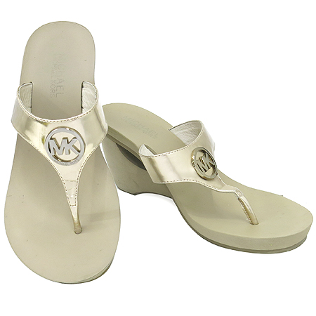 ����Ŭ�ھ  ����