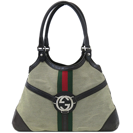 ����  �����