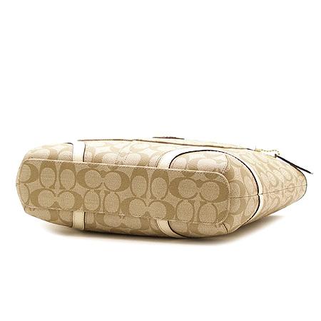 Coach(��ġ) �ñ����� PVC ���۹� �̹���4 - ���̺��� �߰���ǰ