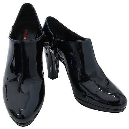 �����  ����