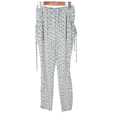 �����  ����