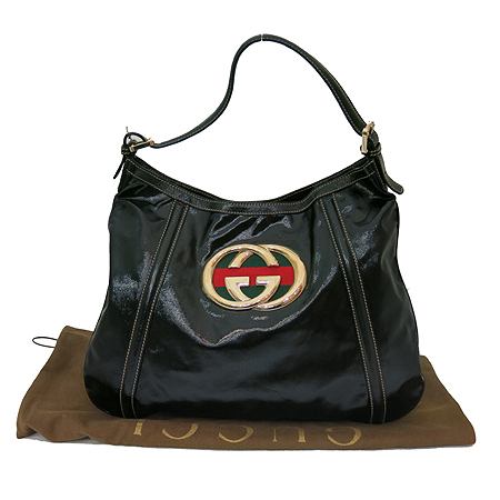 ����  �����