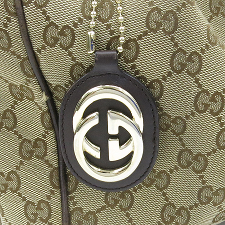 Gucci(����) 211944 GG�ΰ� �𰡵� ���� ���� Ʈ���� ��Ű ��Ʈ�� �̹���4 - ���̺��� �߰���ǰ