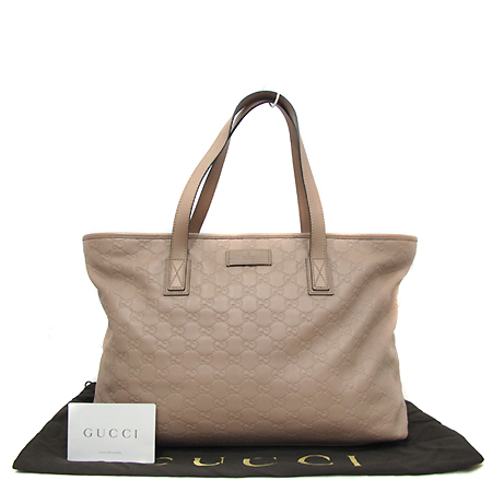 ����  �����