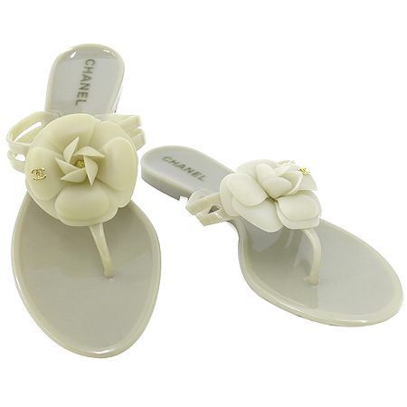 ����  ����