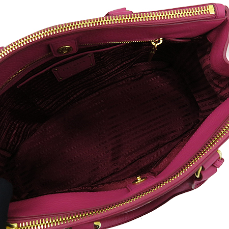 Prada(�����) BN2420 VIT.DAINO(���ڷδ��̳�) �ﰢ �ΰ� ��Ʈ�� �̹���6 - ���̺��� �߰���ǰ