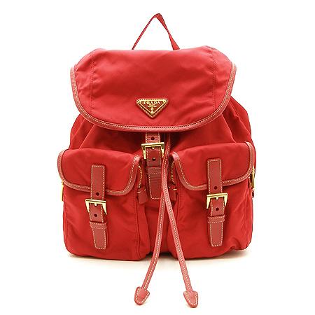 �����  ����