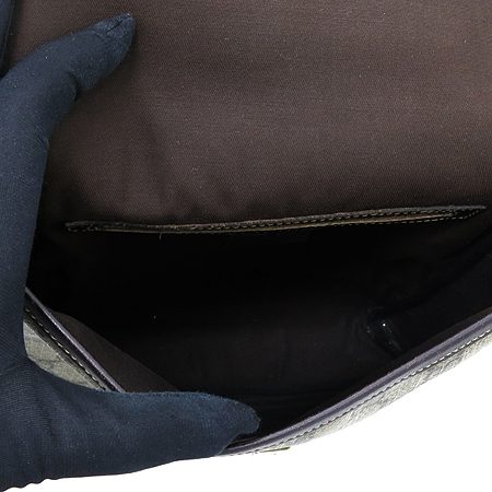 Gucci(����) 223666 GG�ΰ� PVC ��ũ����� ȥ�� �޽��� ũ�ν��� �̹���6 - ���̺��� �߰���ǰ