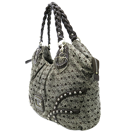 Guess(�Խ�) ���͵� ��� G�ΰ� �� ��Ʈ�� �̹���2 - ���̺��� �߰���ǰ