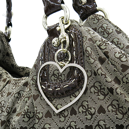 Guess(�Խ�) ���͵� ��� G�ΰ� �� ��Ʈ�� �̹���3 - ���̺��� �߰���ǰ