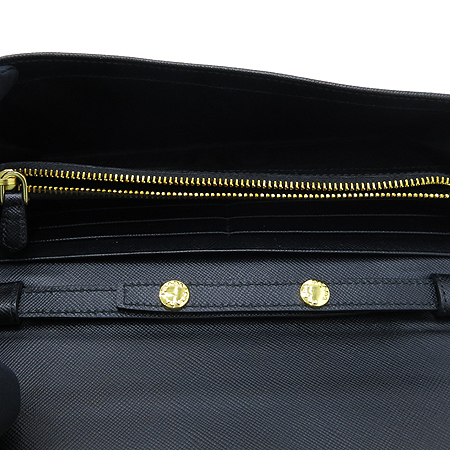 Prada(�����) 1M1290 ��� ��Ż �ΰ� ���� SAFFIANO(���ǾƳ�) ������ + ü�� ��Ʈ�� �̹���6 - ���̺��� �߰���ǰ