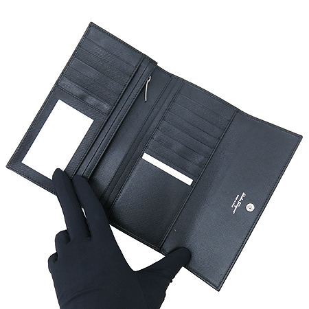 Ferragamo(��󰡸�) 22 953 ���� ���ǾƳ� ���� ���� �ٶ� ��� ������ ������ �̹���4 - ���̺��� �߰���ǰ