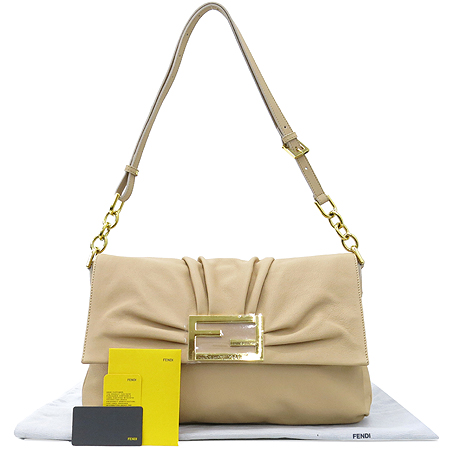 ���  �����