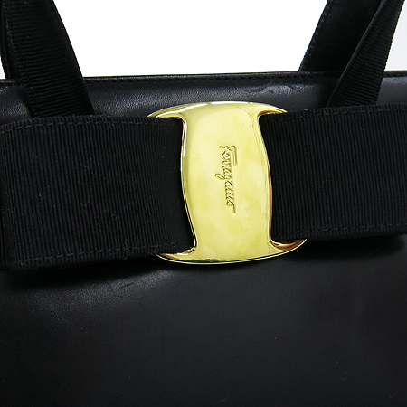 Ferragamo(��󰡸�) 21 4178 �������� ���� �ٶ� ������� �̴� �ٰ� 2WAY �̹���4 - ���̺��� �߰���ǰ