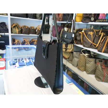 Ferragamo(��󰡸�)�к긯 ����� �̹���2 - ���̺��� �߰���ǰ