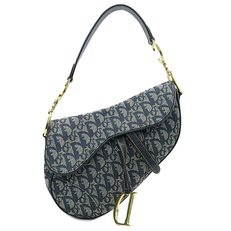 ���  �����