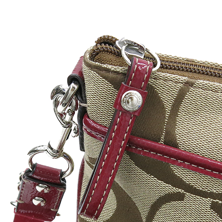 Coach(��ġ) �ñ׳�ó �ڰ��� ���� ȥ�� �̴� ũ�ν��� �̹���3 - ���̺��� �߰���ǰ