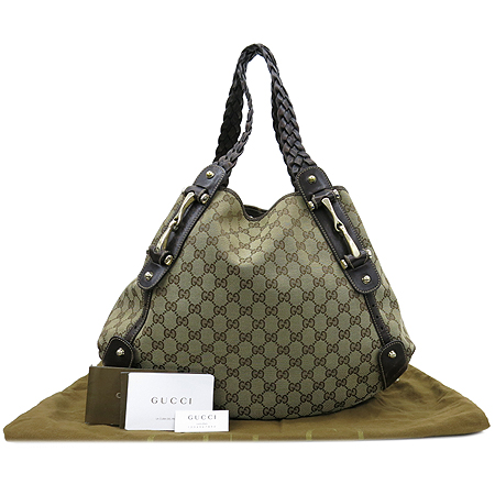 ����  �����