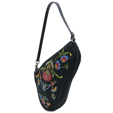 Dior(ũ����î���) ���� �к긯 ���� �ö�� �ڼ��ΰ� ���� ����� �̹���2 - ���̺��� �߰���ǰ