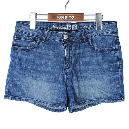 ��  ��������