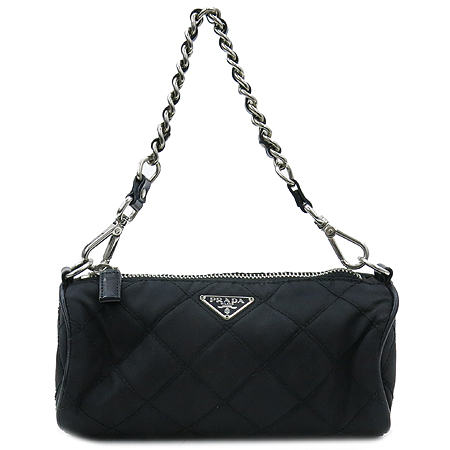 �����  �����