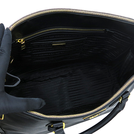 Prada(�����) BN1802 ���� SAFFIANO(���ǾƳ�) LUX(����) ��Ʈ�� �̹���6 - ���̺��� �߰���ǰ