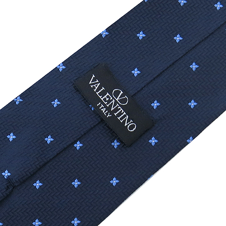 VALENTINO(�߷�Ƽ��) 100% ��ũ ��Ÿ�� �̹���3 - ���̺��� �߰���ǰ