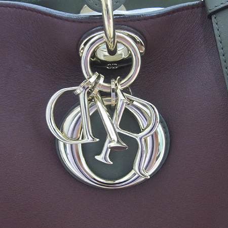 Dior(ũ����î���) M0910OTVS ��Ƽ ���� ��ø��ø� 2WAY+�����Ŀ�ġ �̹���4 - ���̺��� �߰���ǰ